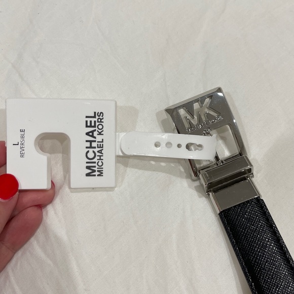 🆕 MICHAEL KORS reversible belt - Picture 4 of 5